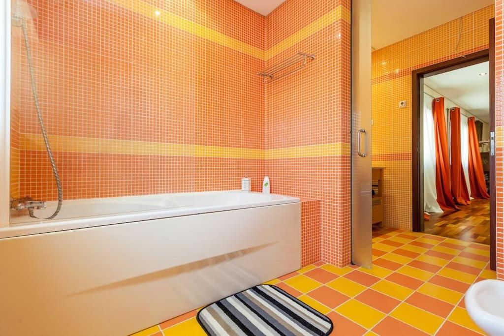 Sweet Home Braga - 4 Rooms Apartment Bagian luar foto